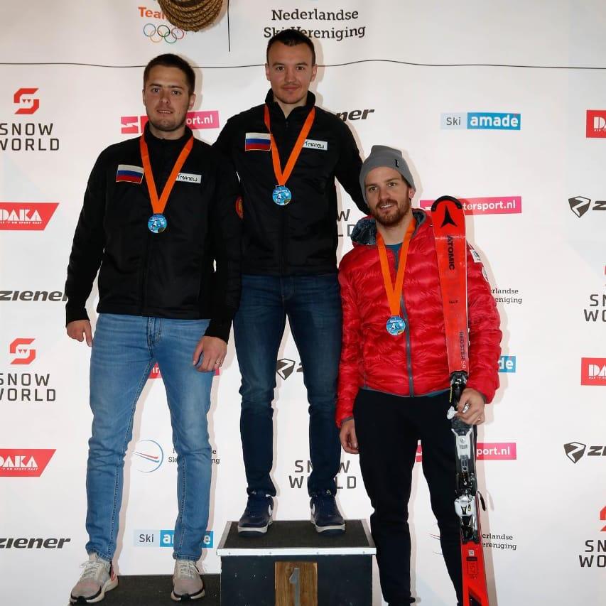 4 золотые и 5 серебряных медалей завоевала сборная команда России по горнолыжному спорту лиц с ПОДА и с нарушением зрения на международных соревнованиях в Нидерландах