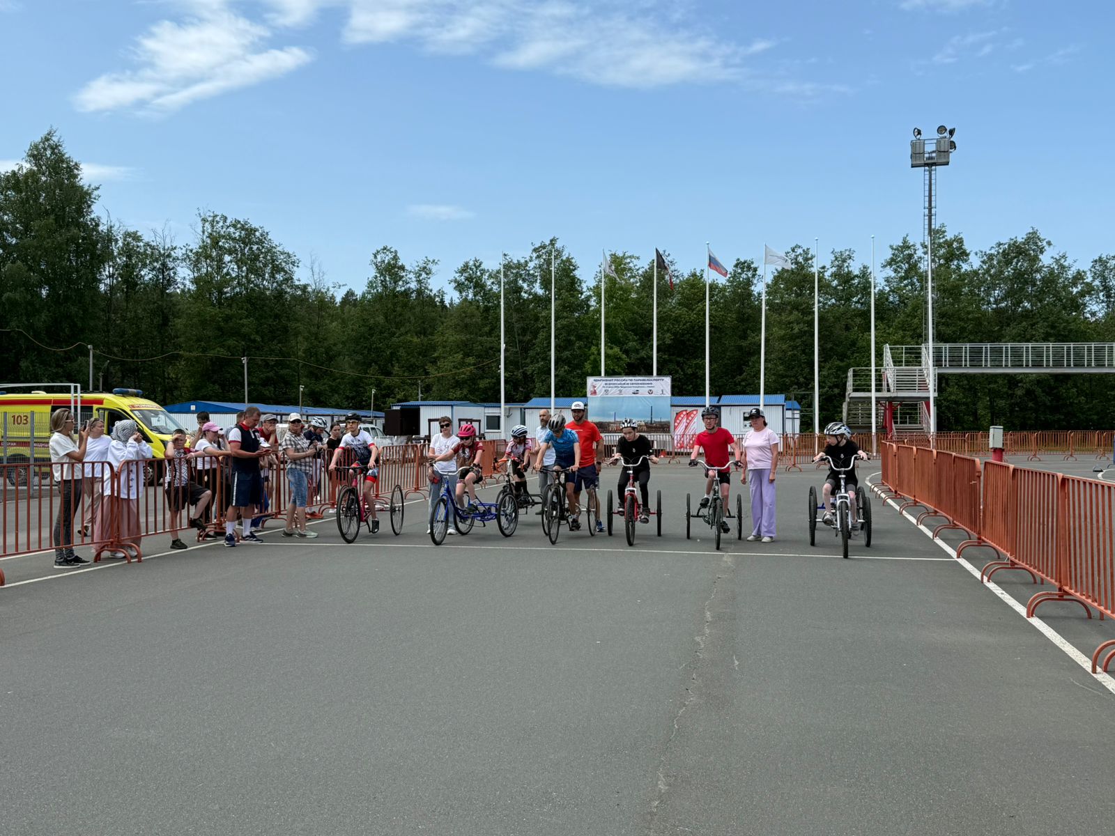 10 комплектов наград было разыграно на Всероссийских детско-юношеских соревнованиях по велоспорту 