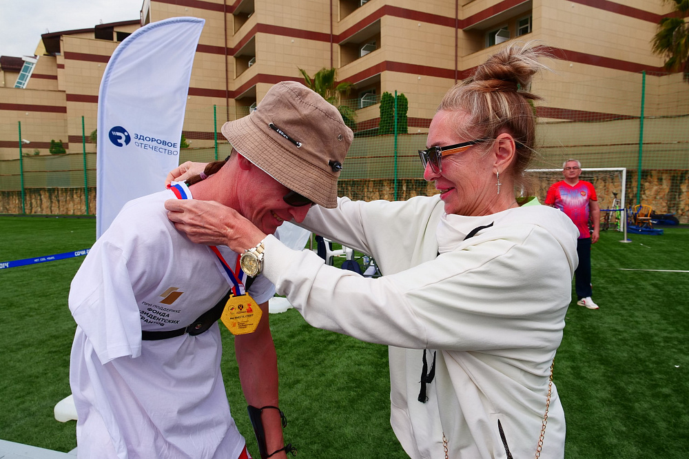 С 5 по 11 мая в Сочи (Краснодарский край) проходил совместный учебно-тренировочный сбор спортивной сборной команды России по стрельбе из лука и ветеранов специальной военной операции