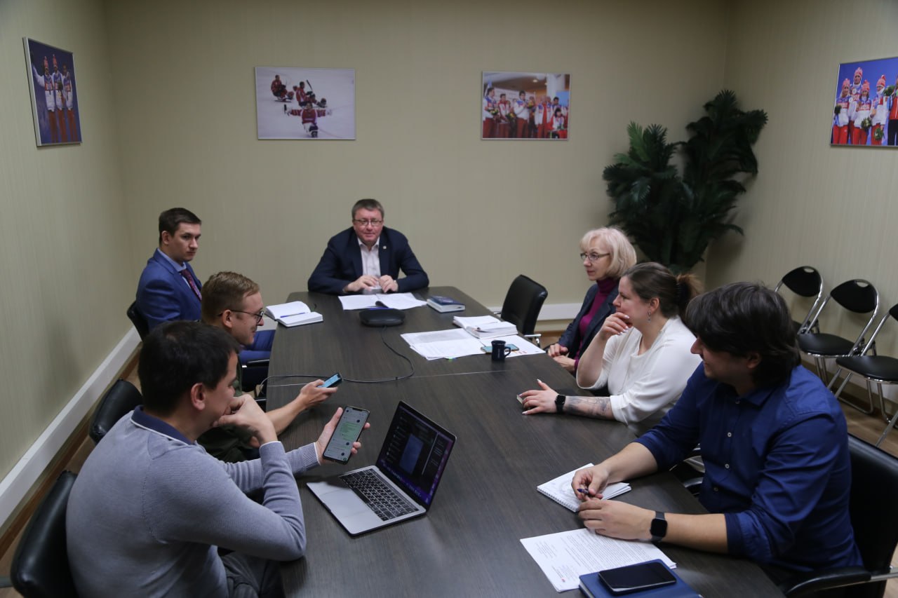 Андрей Строкин провел заседание комиссии по аттестации старших тренеров спортивных сборных команд РФ по зимним дисциплинам спорта лиц с поражением ОДА