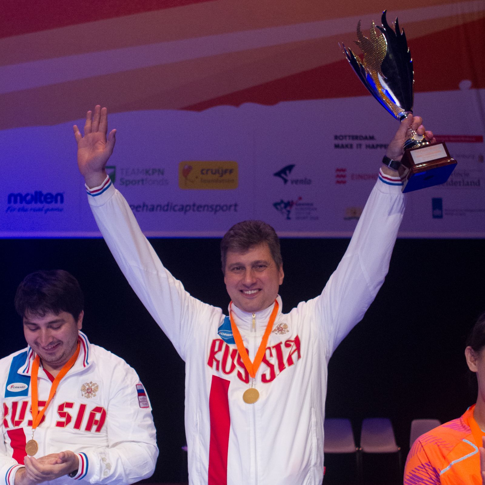 Александр Овсянников, старший тренер сборной России по волейболу сидя: честно признаюсь, мы даже не рассчитывали на то, что выиграем чемпионат мира