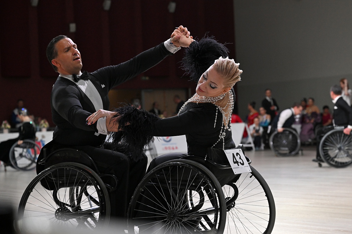 Танцы на колясках