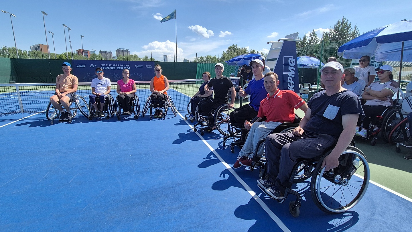 Теннис на колясках