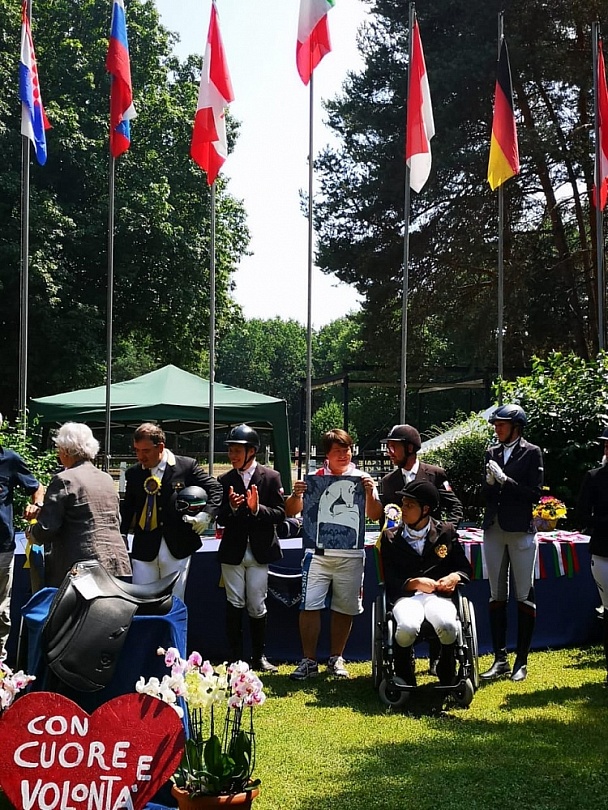 Конный спорт